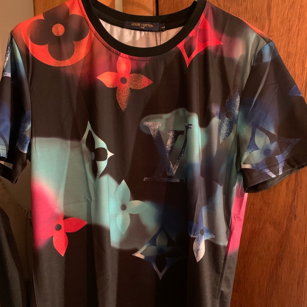 LV T-Shirt